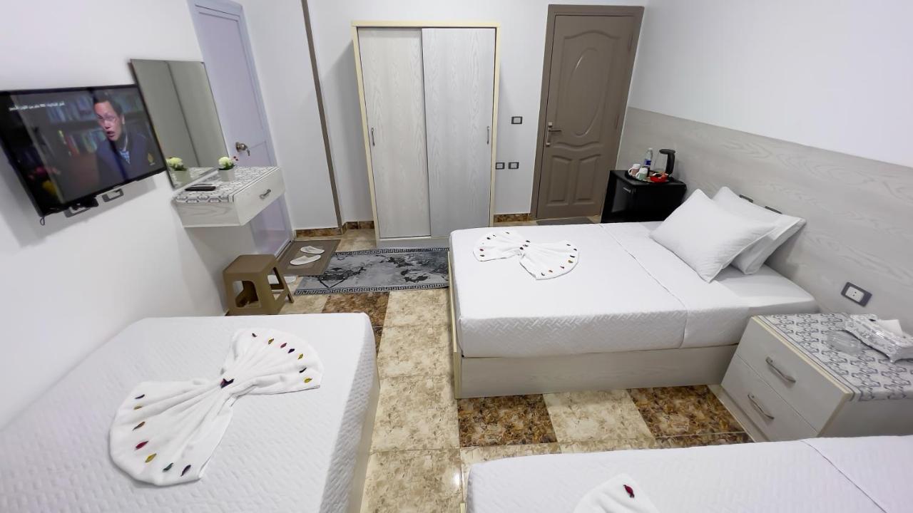 Couette-café Alaskapyramidsview *