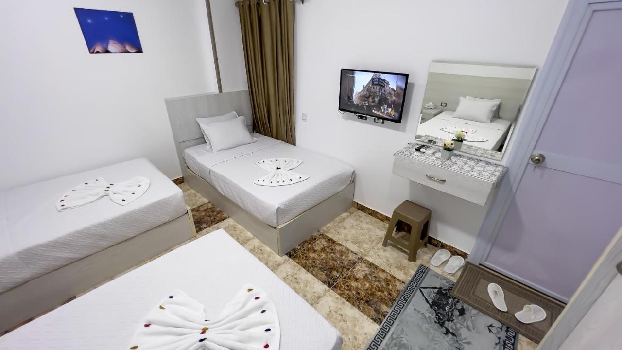 Alaskapyramidsview Kafret el-Gabal