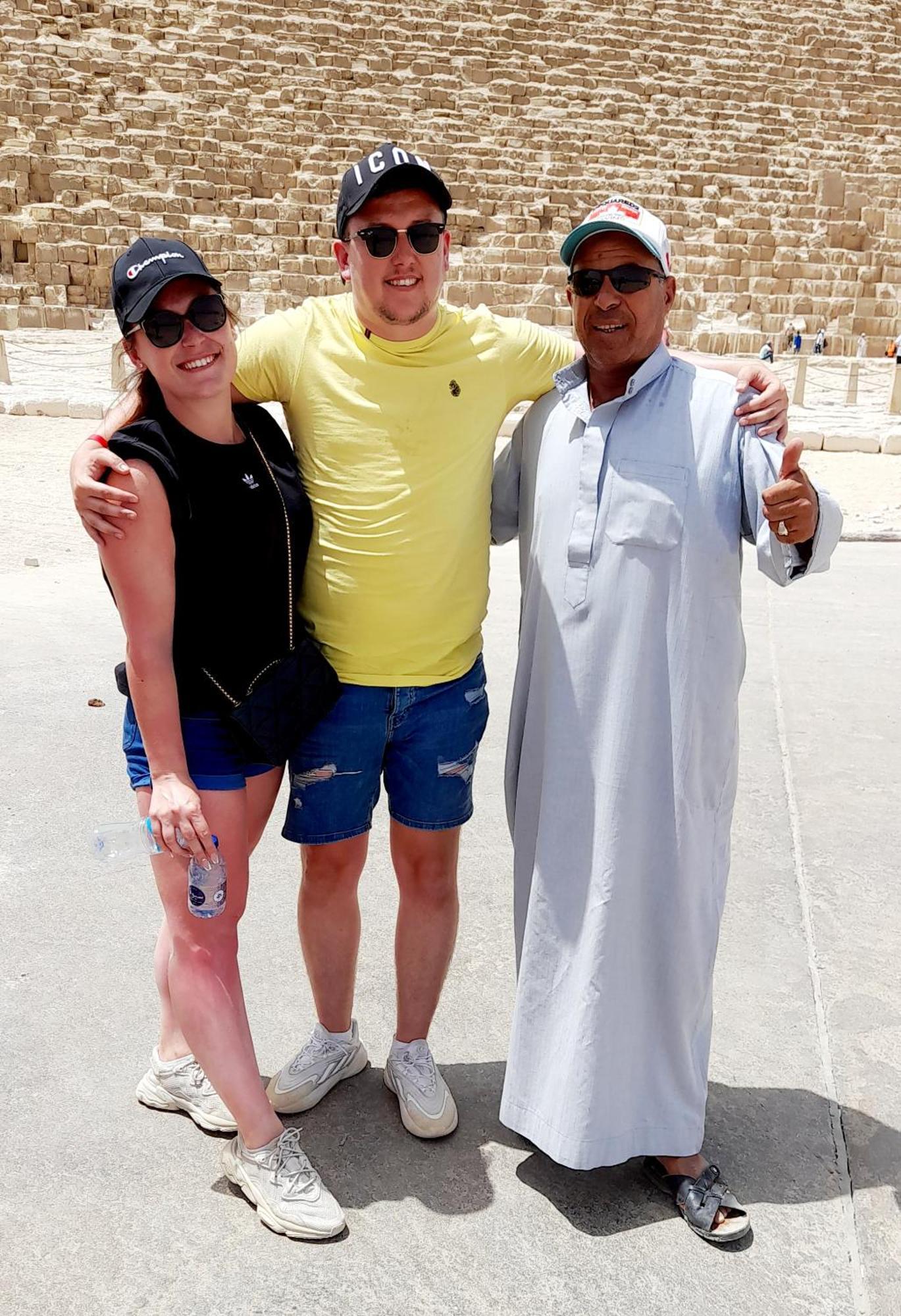 Alaskapyramidsview * Kafret el-Gabal